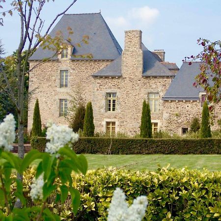 B&B Le Plessix - Manoir Le Plessix Madeuc Corseul Exteriör bild